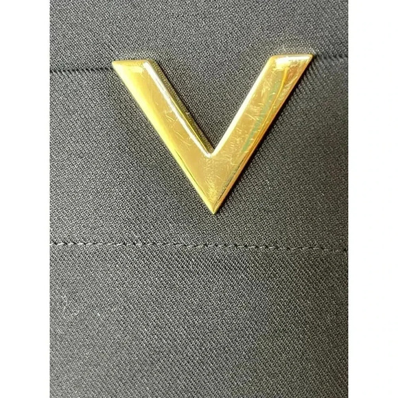 Valentino Garavani Womens V detail Bermuda Black Shorts size 38 New - Picture 5 of 12